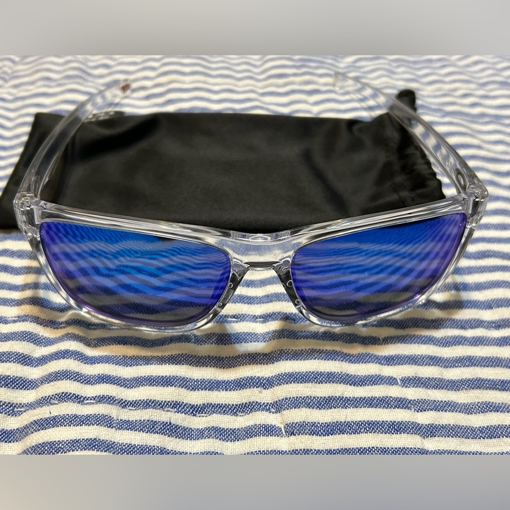 Oakley Holston Sunglasses - Like New